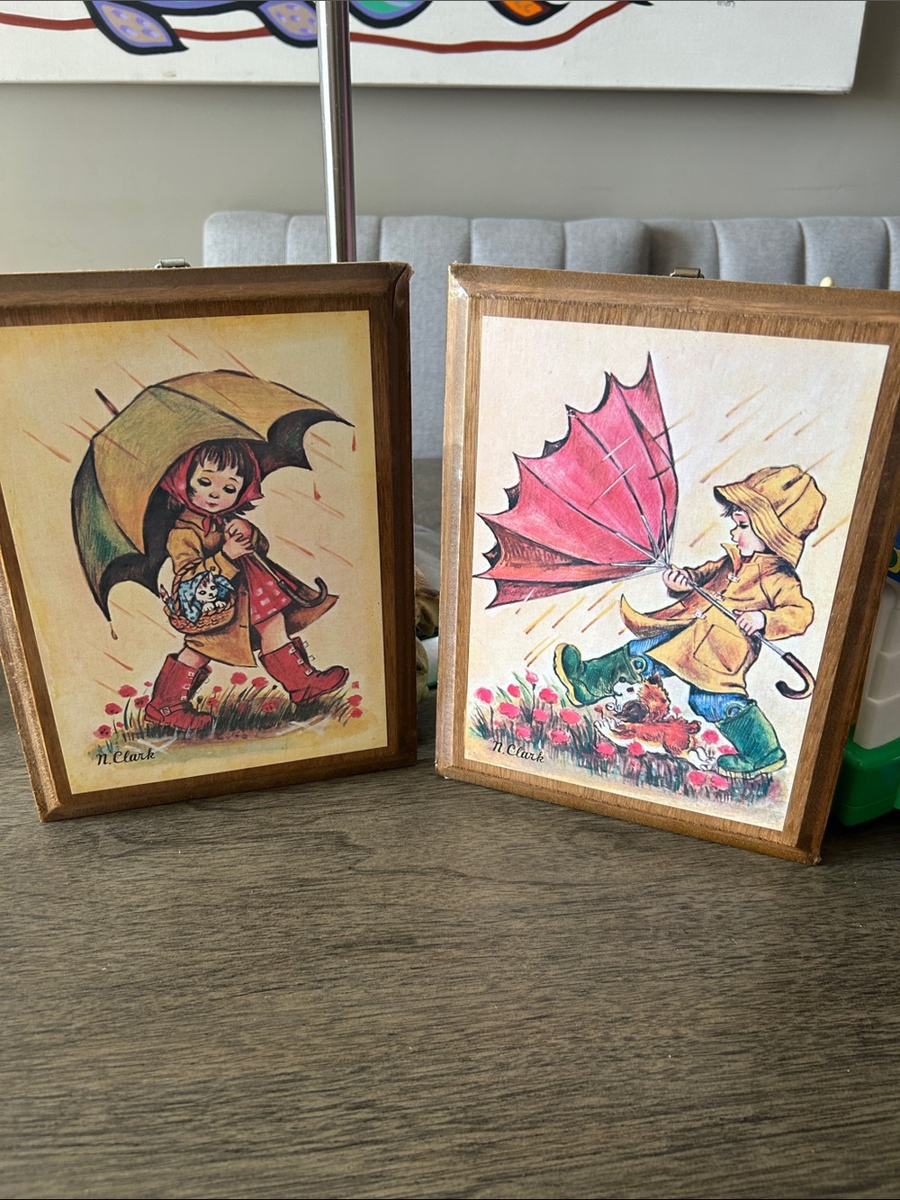 Vintage: Children with Umbrellas Home Art Prints - Set of 2